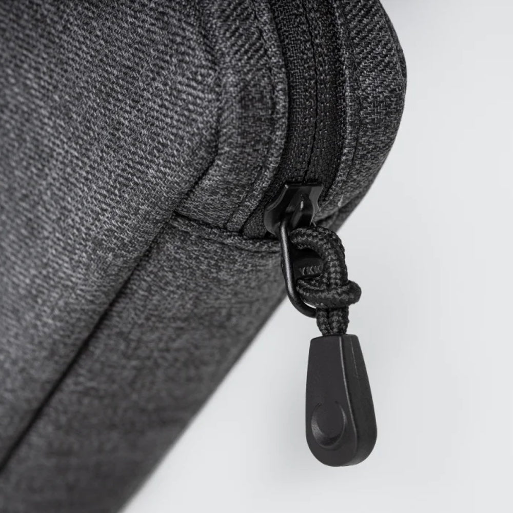 Estuche clasico switcheasy bolsa urban organizer pouch color gris Shop name